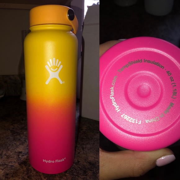 real hydro flask bottom